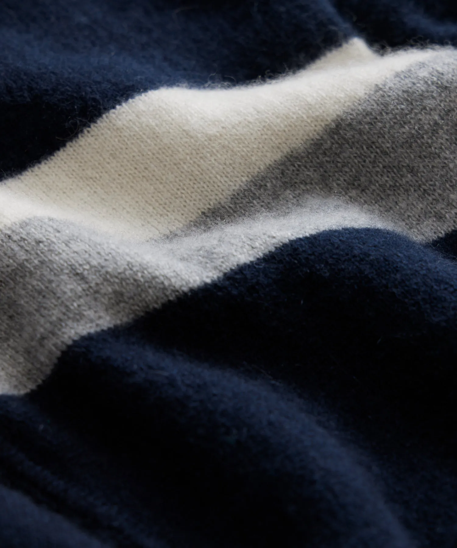 Arm Stripe Cashmere Sweatshirt in Navy